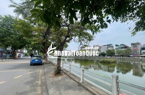 Bán nhà ngõ 135 phố Bồ Đề 60m, thang máy, ô tô vào nhà.
